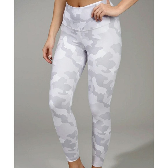 Yogalicious Lux High Waist Light Grey Camo Print‎ Leggings Size M - Picture 1 of 7